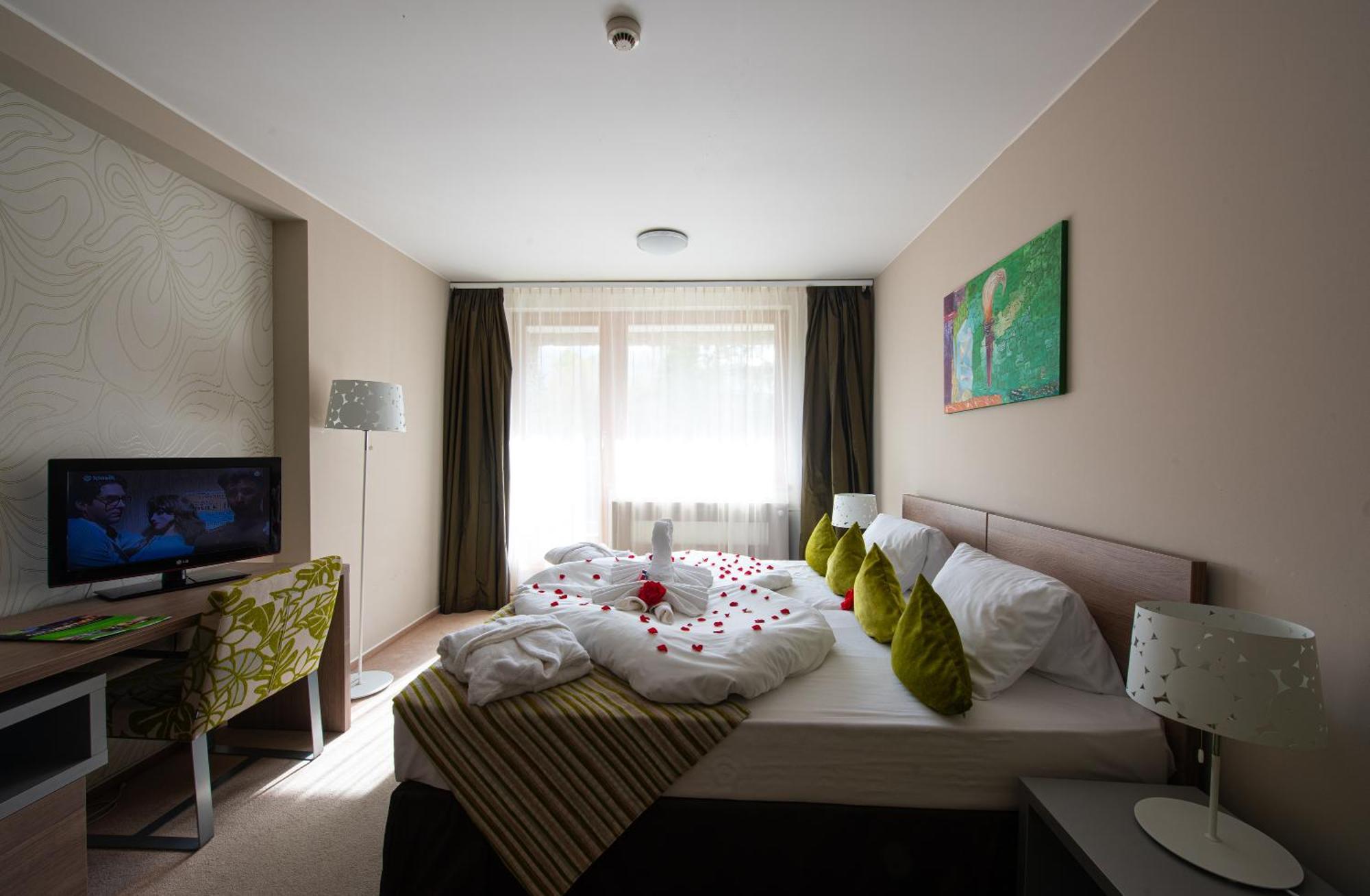 Hotel Bystra Brezno Exterior photo